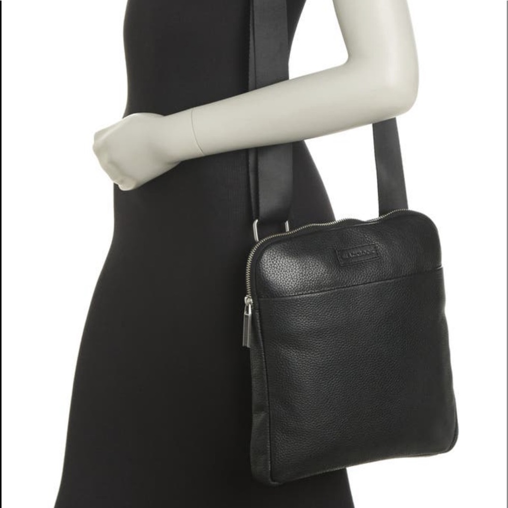 BUGATTI Horizon 2 NWT Blackbook pebble-Grain Leather Crossbody Bag